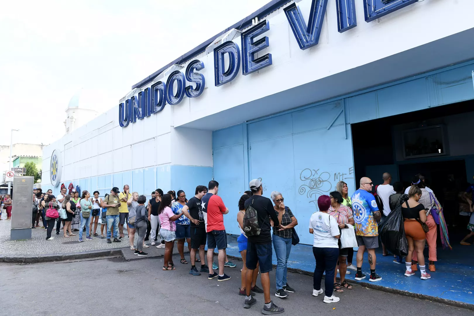 Unidos de Vila Isabel abre novas inscrições para componentes da comunidade